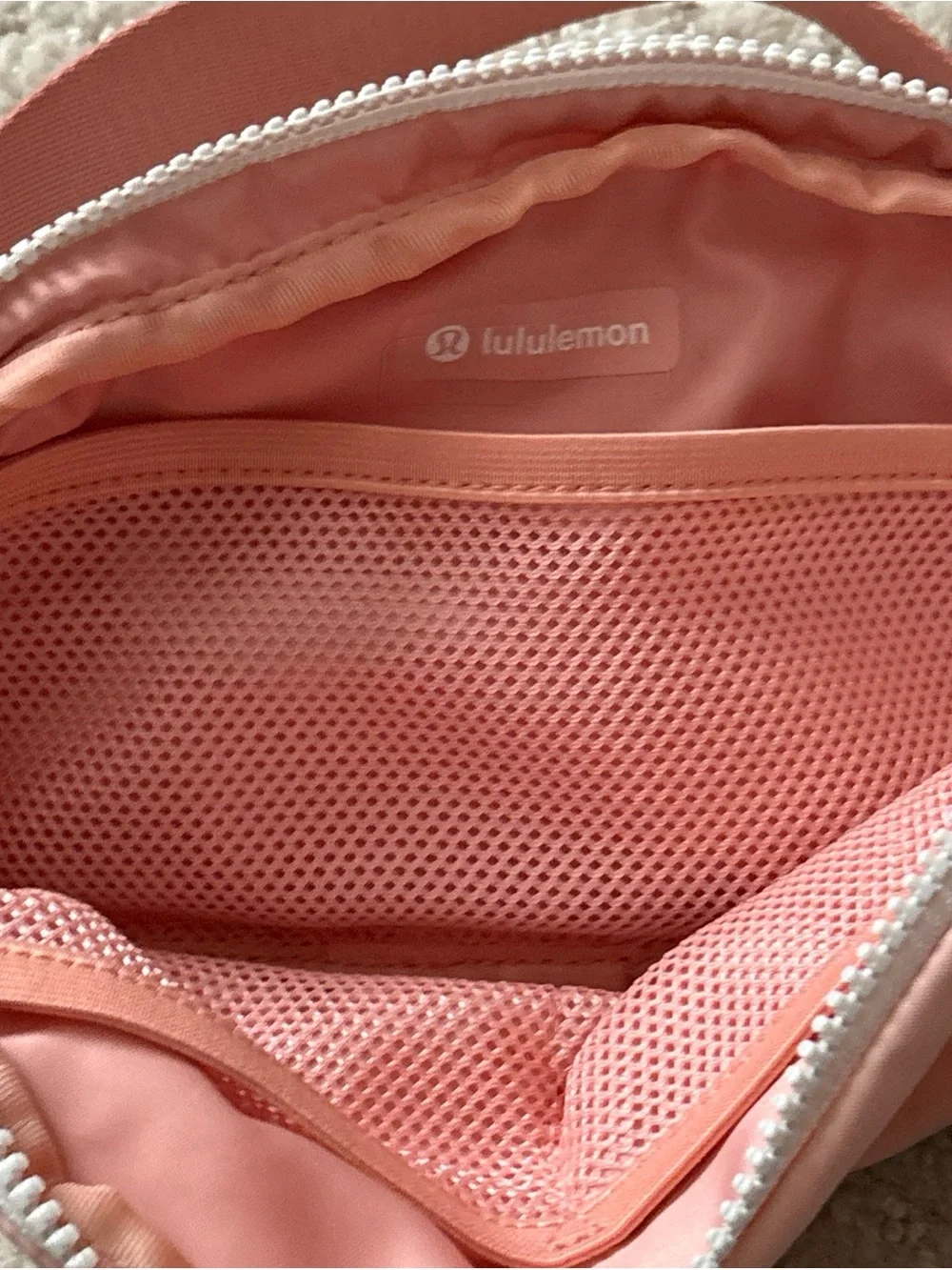 Lululemon Everywhere Belt Bag Melon Sorbet Light Pink White Trim/Zipper 2L